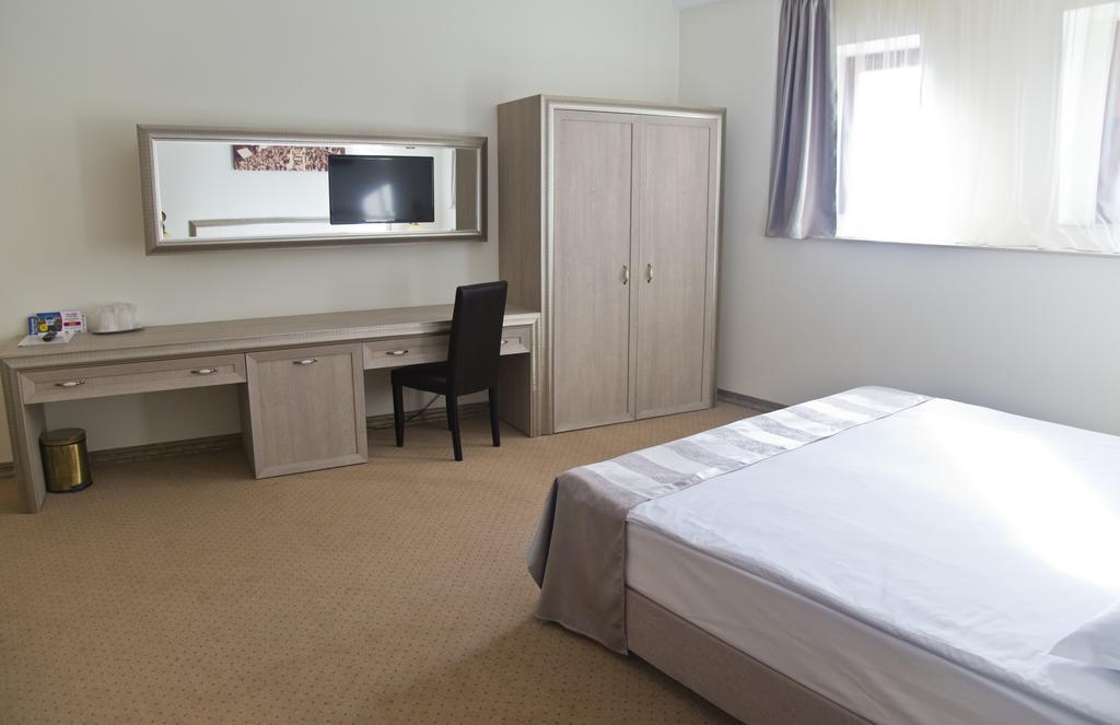 Euro Hotel Grivita 부쿠레슈티 외부 사진