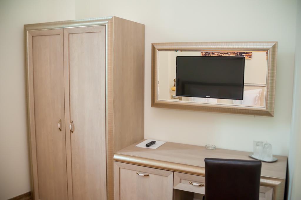 Euro Hotel Grivita 부쿠레슈티 객실 사진